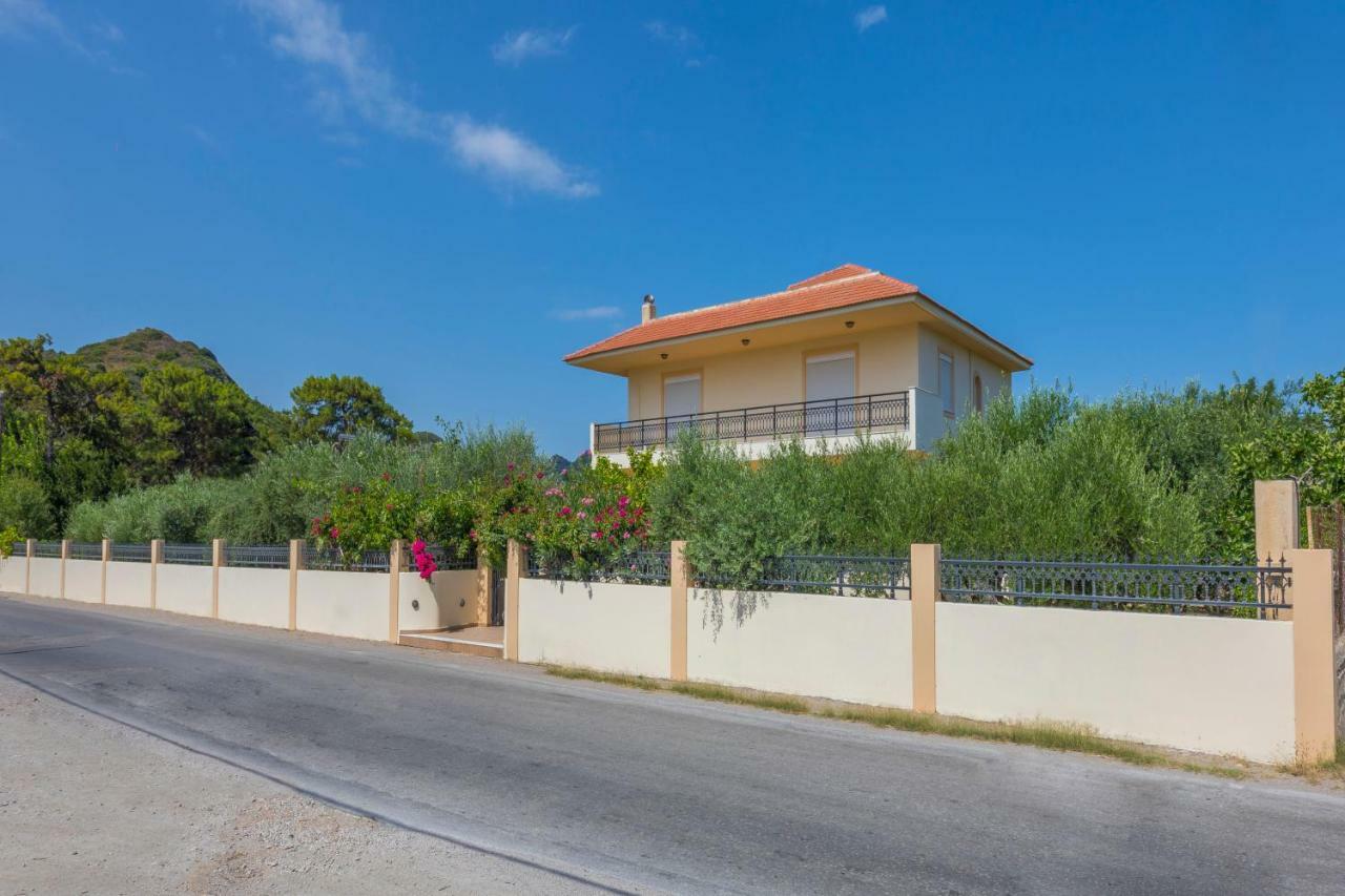 Villa Lina'S Amazing House In Ialysos à Ixia  Extérieur photo